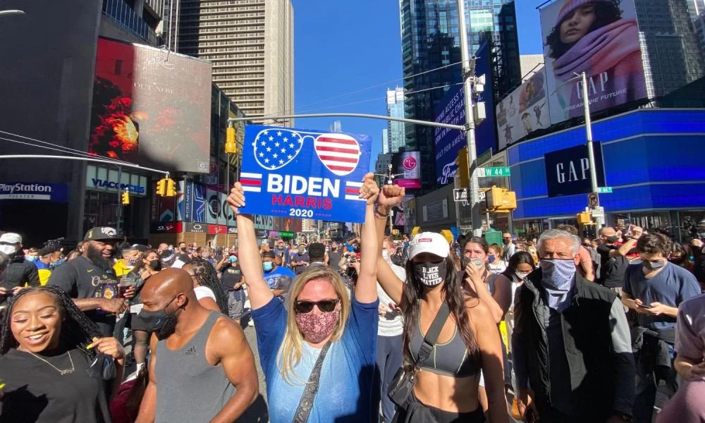 Εκλογή Μπάιντεν: Πανηγυρισμοί σε πολλές αμερικανικές πόλεις